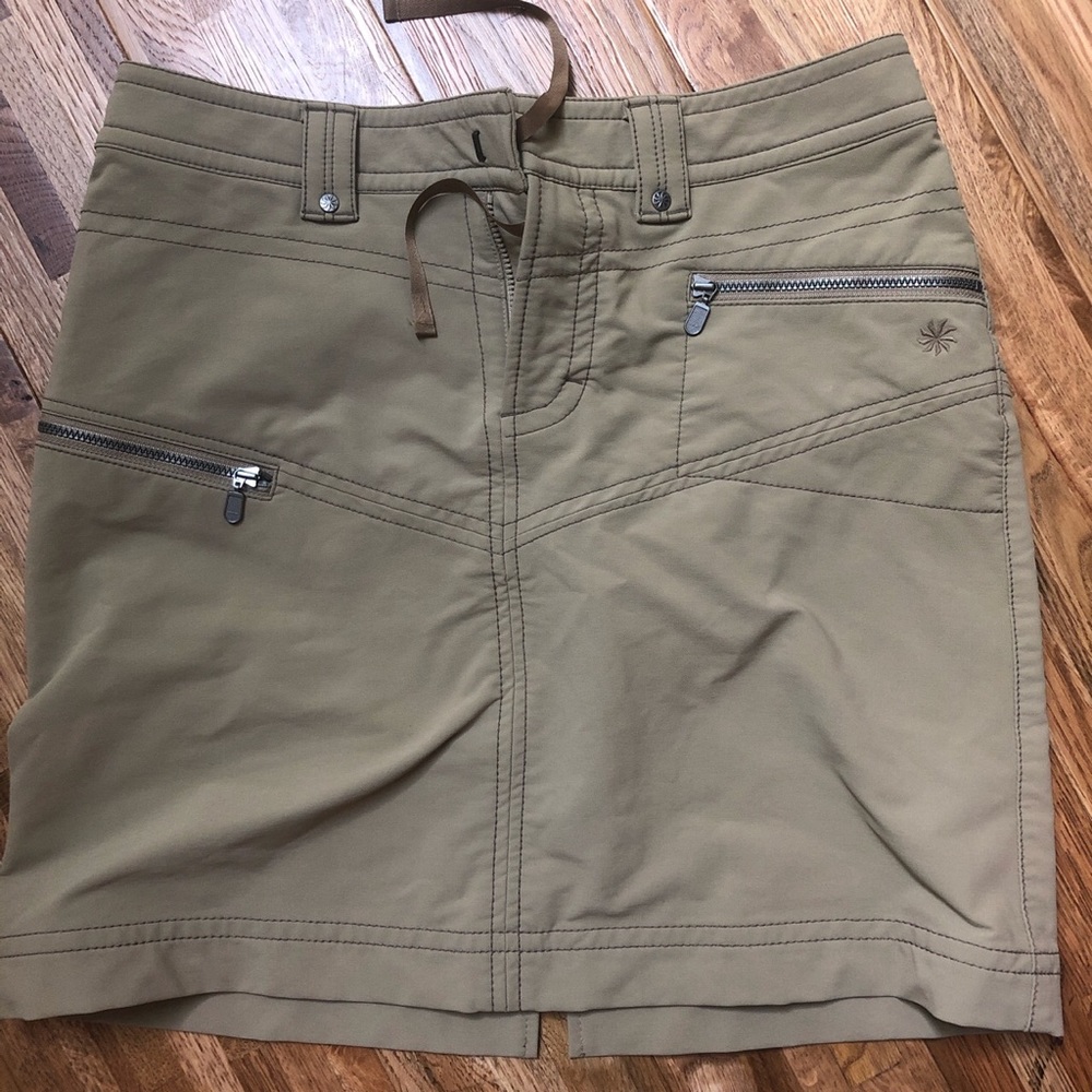 Athleta nylon khaki colored skirt